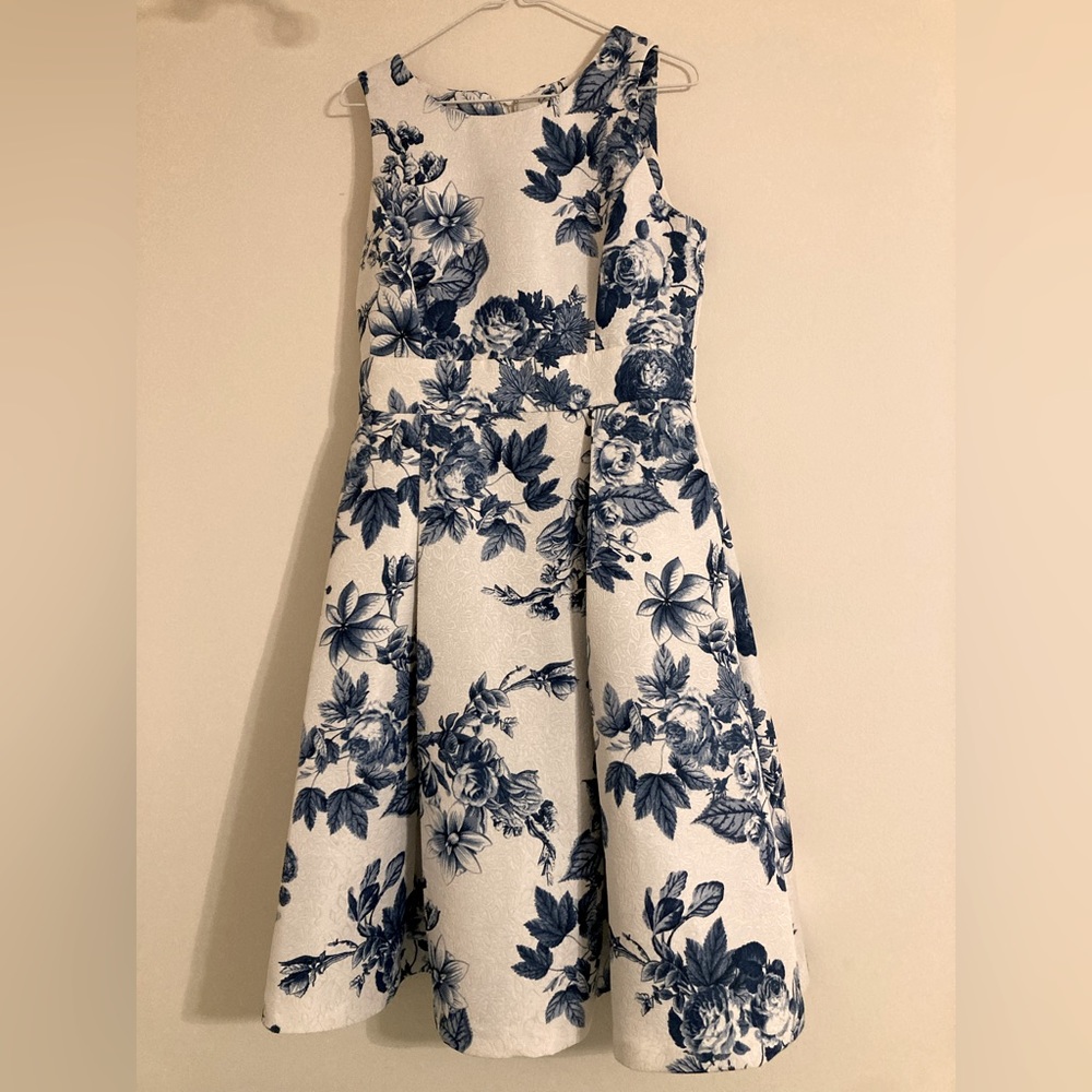 Women’s midi dress
